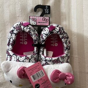 Hello Kitty Plush Slippers, Size 9/10, NWT